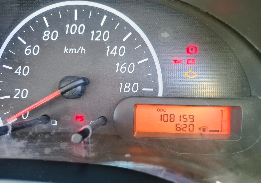 Nissan Micra Active - Image 14